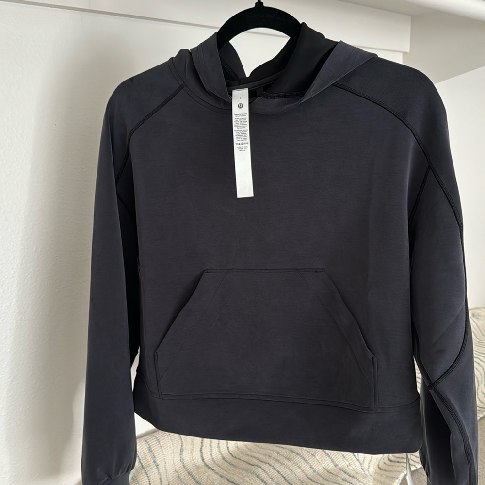 Softstreme Hoodie Lululemon NWT black size 4